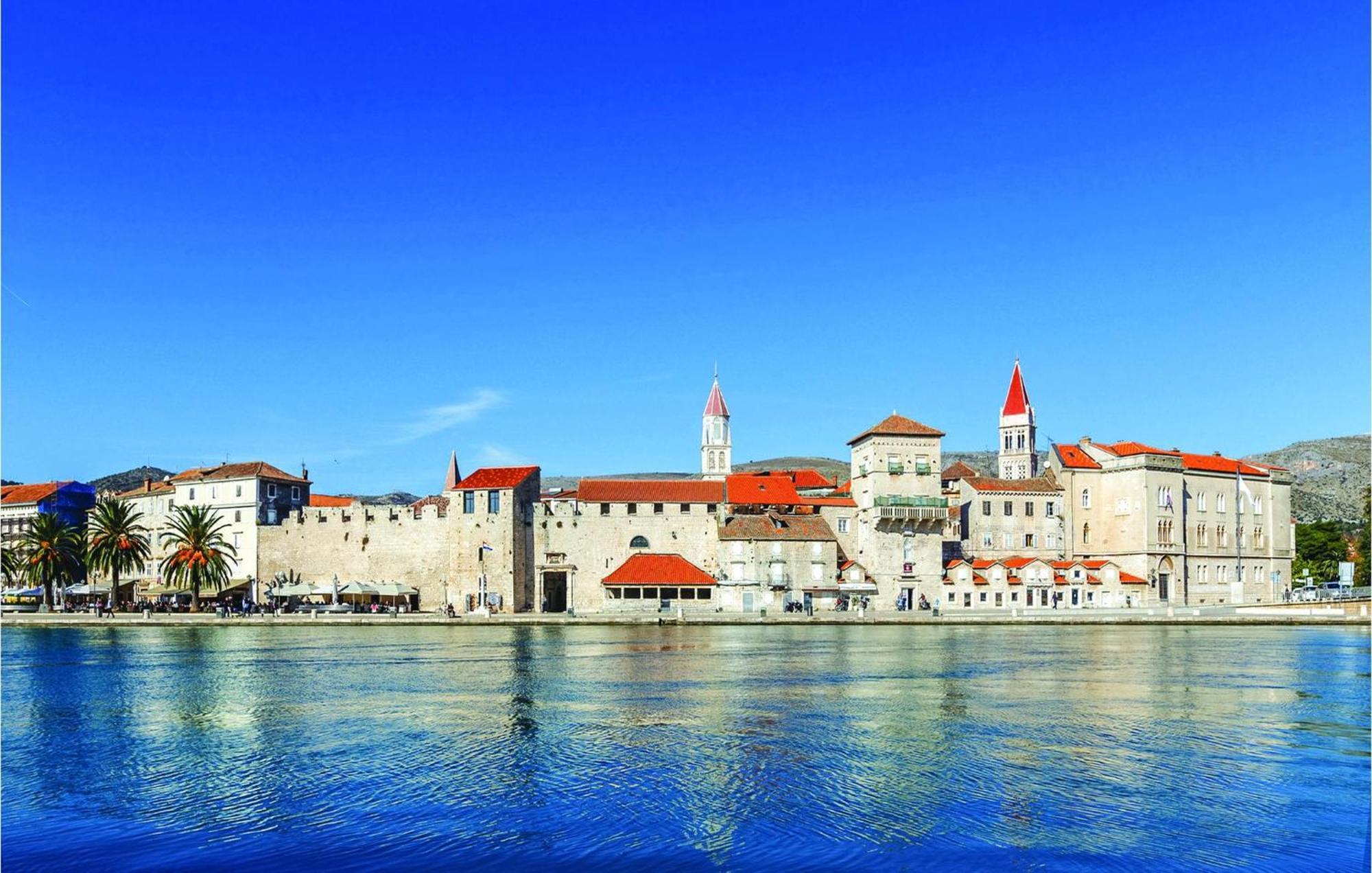 Beautiful Apartment In Trogir With Kitchen Exterior photo